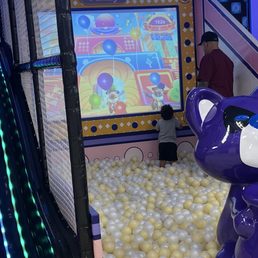 Ball pit