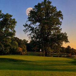 Shaker Run Golf Club - Hole 8 Lakeside
