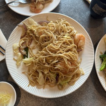 Prince Dumpling - Shrimp noodles seasoned very well - Dim Sum Near Me - Rosemead, California
