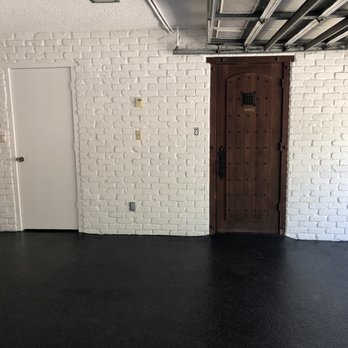 Sea West Custom Coatings - the interior of a garage - Flooring Near Me - Norco, California Sea West Custom Coatings - the interior of a garage - Flooring Near Me - Norco, California