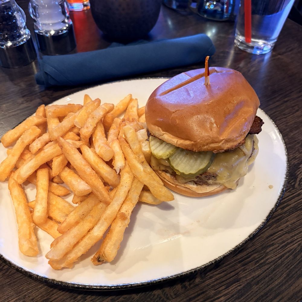 The Brew Brothers - Smash burger - Breweries Near Me - Reno, Nevada The Brew Brothers - Smash burger - Breweries Near Me - Reno, Nevada