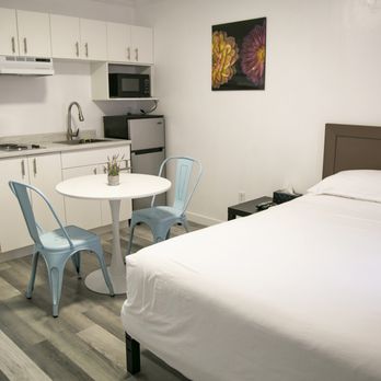 Westview Centre Motel - Hotels Near Me - Powell River, British Columbia