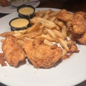 Brick House Tavern + Tap - Chicken tenders and fries - American Near Me - Princeton, New Jersey