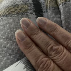 The Mudhouse Spa - Manicure sparkles.