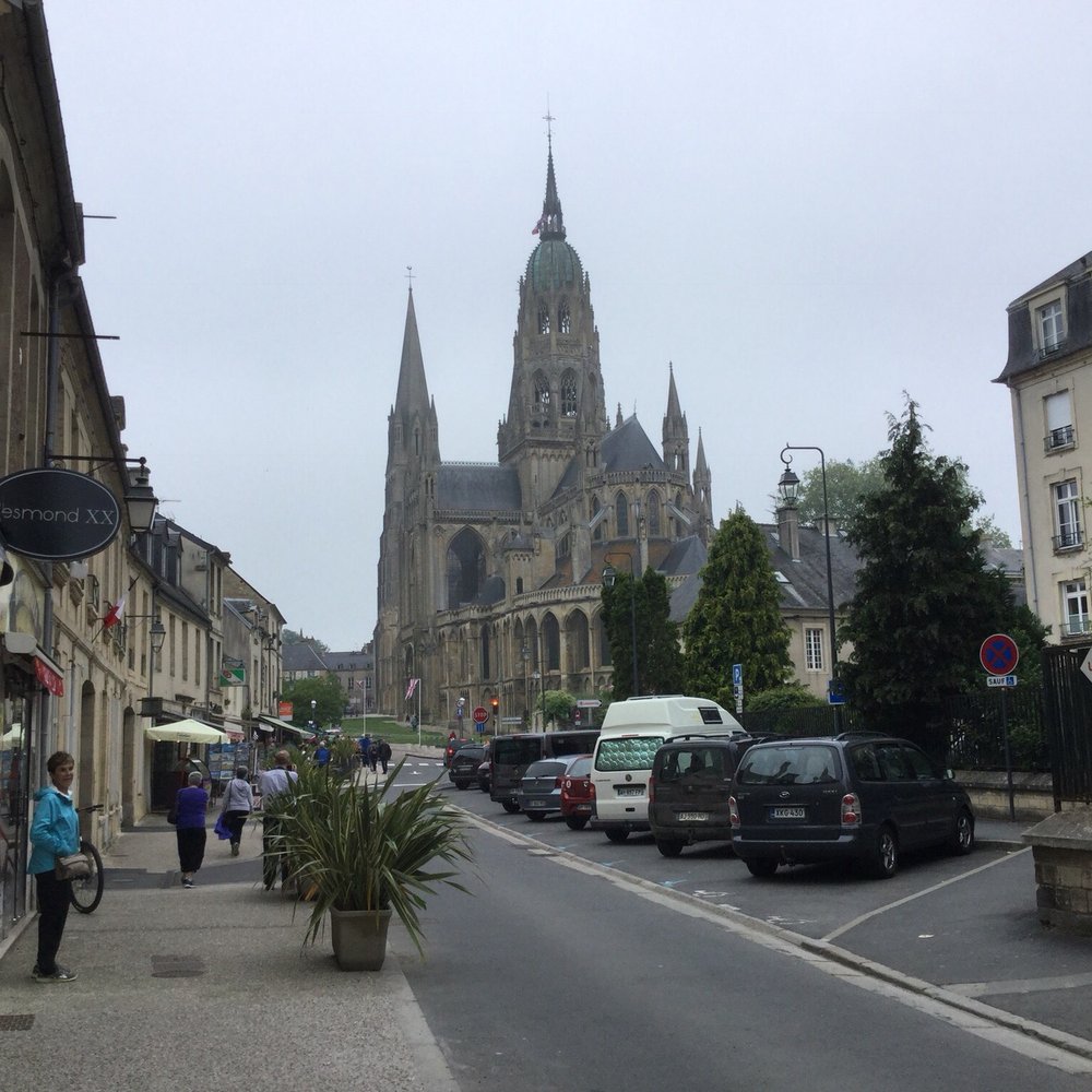 Le Conquérant - Right down the street - Cafes Near Me - Bayeux, 14 Le Conquérant - Right down the street - Cafes Near Me - Bayeux, 14