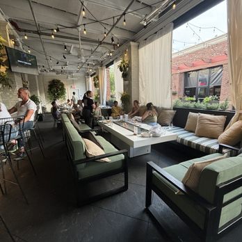 SŌW Plated - Lounge couches - New American Near Me - Upper Arlington, Ohio