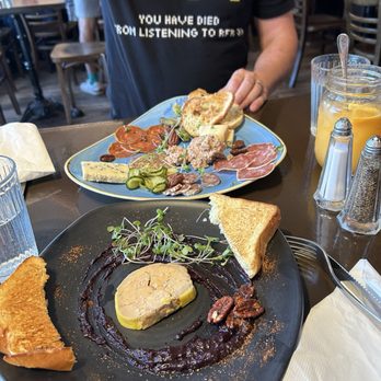 Café Bohème - Fois gras and charcuterie - Cafes Near Me - Tadoussac, Quebec Café Bohème - Fois gras and charcuterie - Cafes Near Me - Tadoussac, Quebec