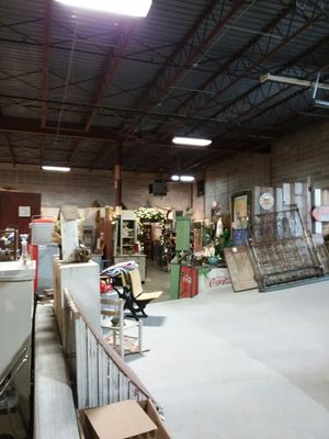 The Vintage Peddler by null