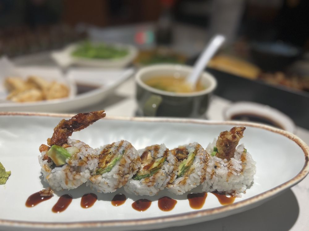 Mori Sushi & Bento Logo