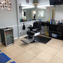 Lopez Barber