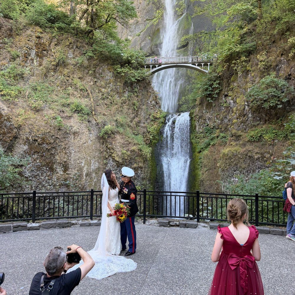 Multnomah Falls - Hiking Near Me - Bridal Veil, Oregon Multnomah Falls - Hiking Near Me - Bridal Veil, Oregon