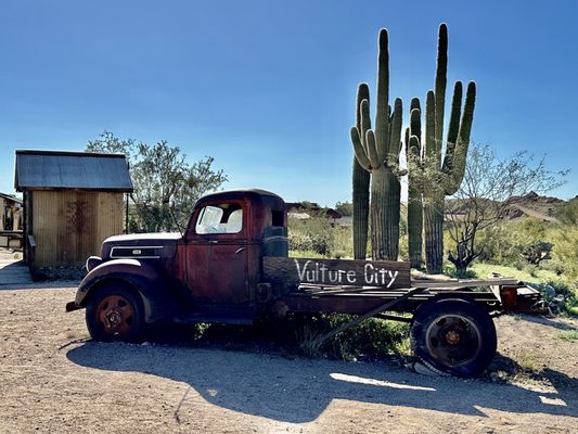 Vulture City "Hanging Tree" by null