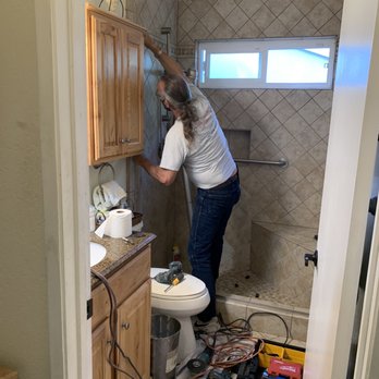 RB Handyman Services - Jason, our handyman, working hard. - Handyman Near Me RB Handyman Services - Jason, our handyman, working hard. - Handyman Near Me