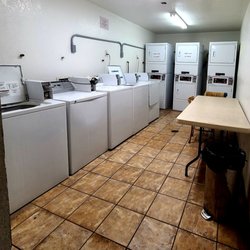 Three Sisters Truck Stop - Laundry Facilities