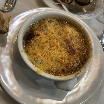 L'Européen - French onion soup - Brasseries Near Me - Paris, 75 L'Européen - French onion soup - Brasseries Near Me - Paris, 75