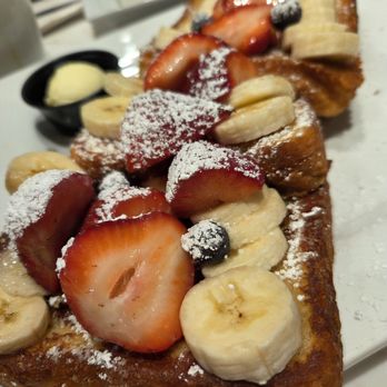 Keke's Breakfast Cafe - Fruit French Toast - Breakfast & Brunch Near Me - Parkland, Florida