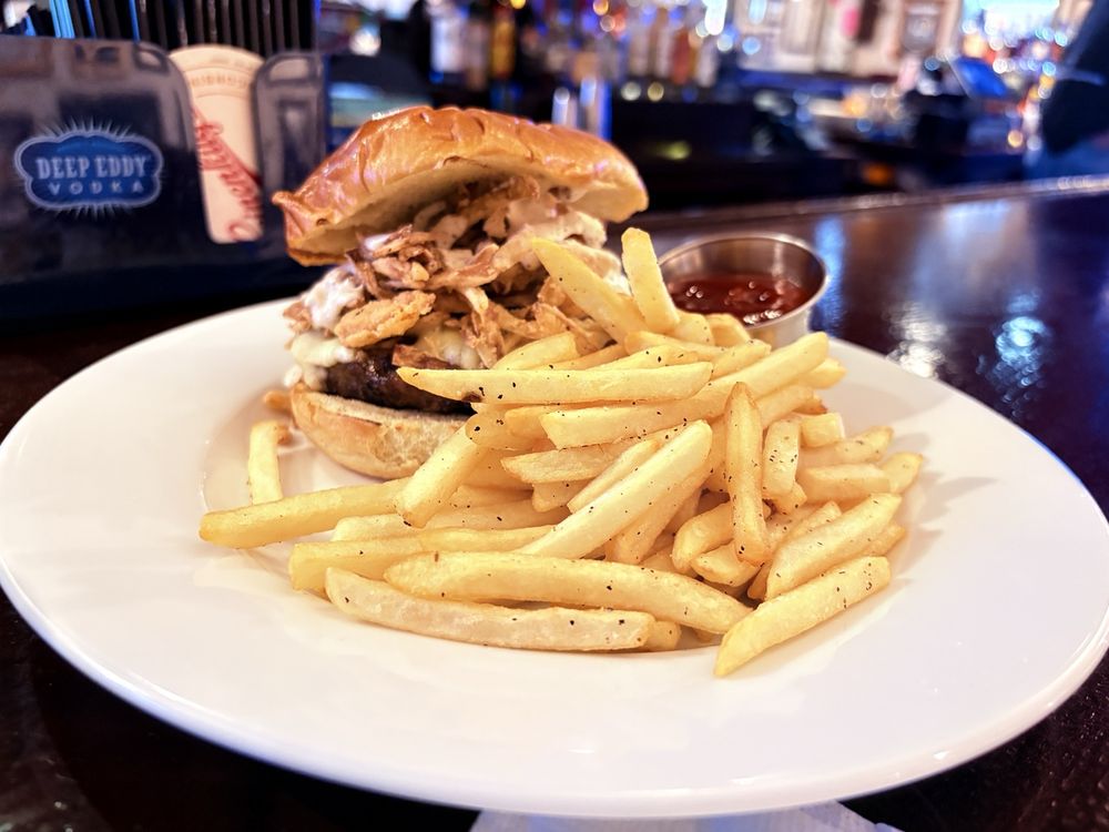 Food from Knoll Street Tavern