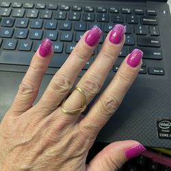 XO Beauty Nails & Hair - Dip nails with ombré glitter