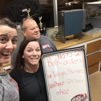 Delauders  BBQ - Barbeque Near Me - Sevierville, Tennessee