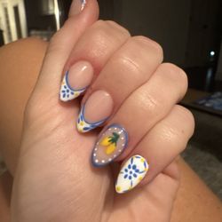 Sunny Nails & Massage - Custom nail art