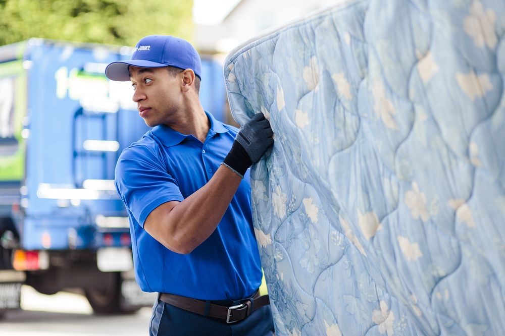 1800GOTJUNK? QUAD CITIES 53 Photos 2902 East Kimberly Rd