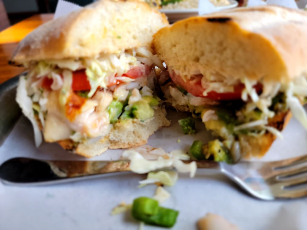 El Pescador Fish Market & Restaurant