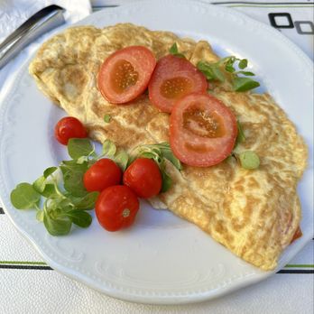 Giada - Omelette with tomatoes - Sicilian Near Me - Palermo, Pennsylvania Giada - Omelette with tomatoes - Sicilian Near Me - Palermo, Pennsylvania