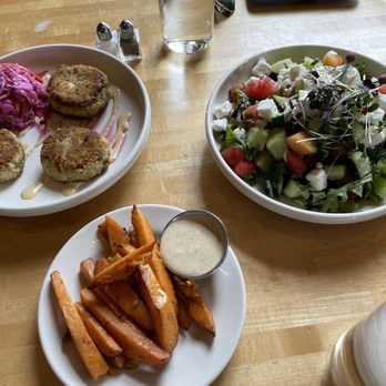Cafe Manna - Crab cake, Sweet Potato Wedges, special salad - Vegetarian Near Me - Brookfield, Wisconsin