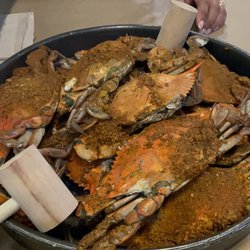Crackpot Seafood Restaurant - Steamed Crabs