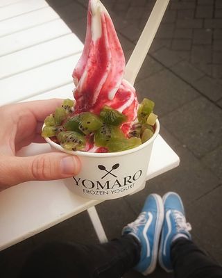 YOMARO Frozen Yogurt Köln Eigelstein by null