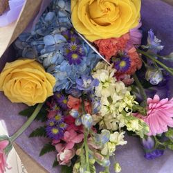 Orange Park Florist & Gifts - Flowers