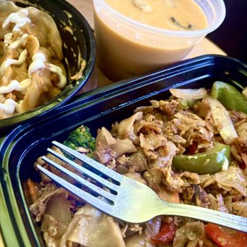 Thai Smile Kitchen - Thai Near Me - Colorado Springs, Colorado Thai Smile Kitchen - Thai Near Me - Colorado Springs, Colorado