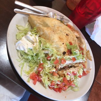 El Nopal - Chicken fajita Quesadilla Grande - Mexican Near Me - Jeffersonville, Indiana