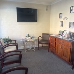Dentistry Of East Sacramento - Waiting room