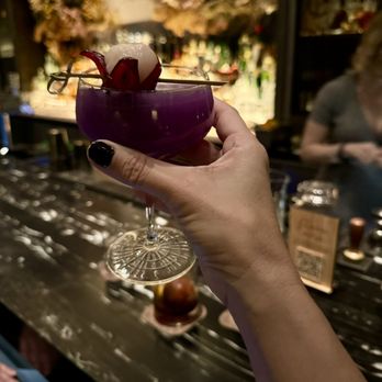 1 Hotel Toronto - Purple Rain - Hotels Near Me - Toronto, Ontario
