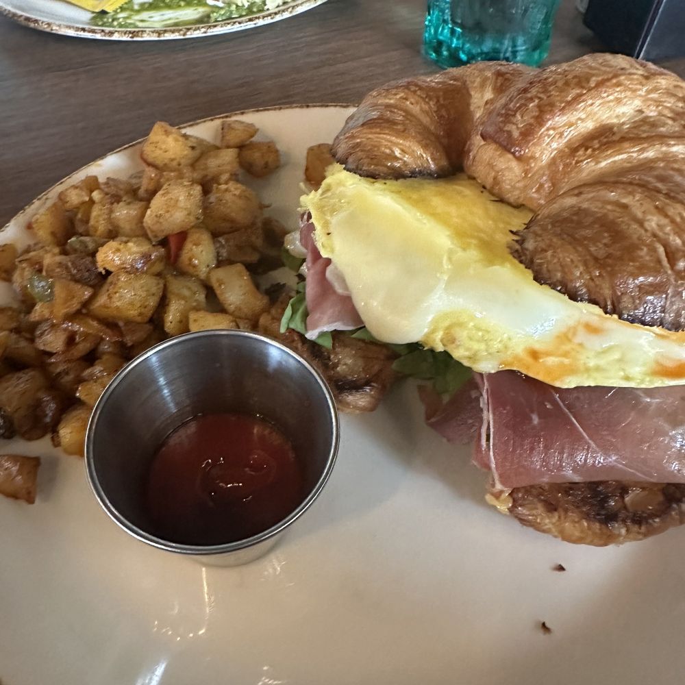7 Mile Kitchen - Croissant sandwich for breakfast- get it - New American Near Me - Carlsbad, California
