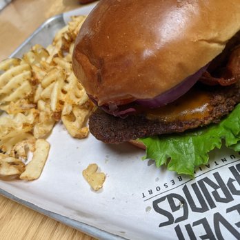 Foggy Goggle - Wagner Burger - New American Near Me - Champion, Pennsylvania