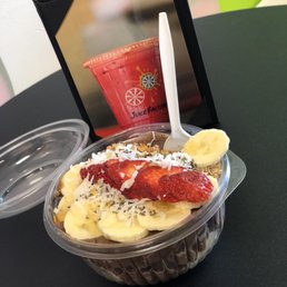 Açaí bowl Açaí bowl