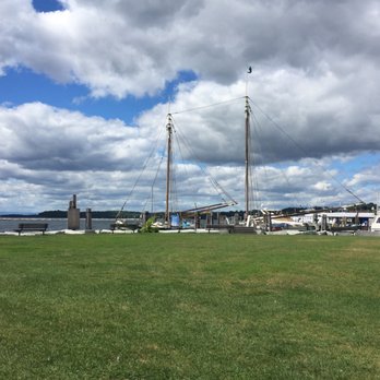 Lake Champlain Ferries - Ferries Near Me - Burlington, Vermont