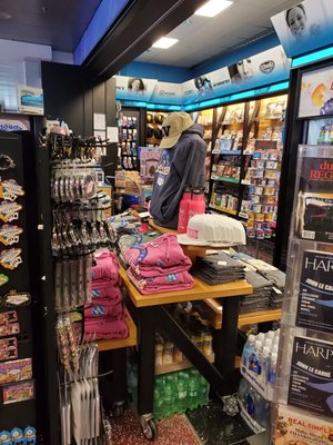 HUDSON NEWS 40 Photos 49 Reviews 5757 Wayne Newton Blvd Las