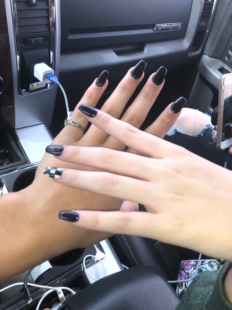 LIQUID GLAMOUR NAILS Updated July 2024 7717 North Grand Prairie Dr