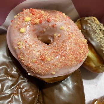 Sweet Dozen - Strawberry shortcake - Donuts Near Me - Sacramento, California Sweet Dozen - Strawberry shortcake - Donuts Near Me - Sacramento, California