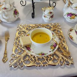 Fruit bowl, soup bowl tea.