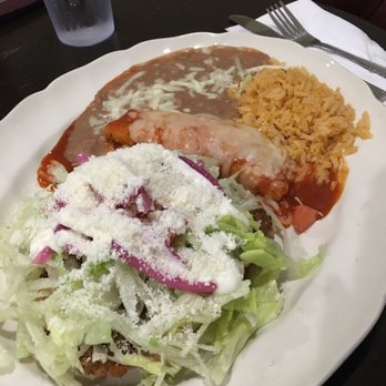 Mi Tierra Restaurant - Beef tostada and enchilada - Mexican Near Me - Los Angeles, California