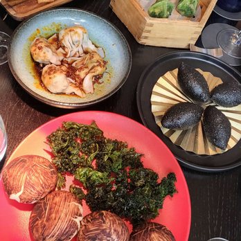 Hutong - Free flow starters - Dim Sum Near Me - New York, New York