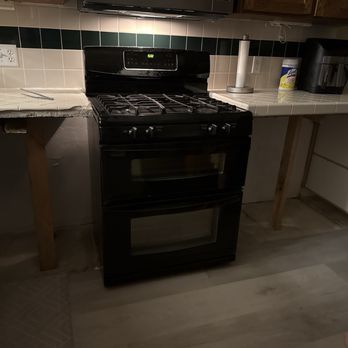 Adanalian Property Management - We lives her and she have court no rent ? What do u think this my kitchen - Property Management Near Me - Fresno, California Adanalian Property Management - We lives her and she have court no rent ? What do u think this my kitchen - Property Management Near Me - Fresno, California