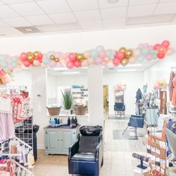 Voila Salon