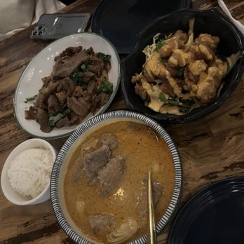 Kin Long Beach - Panang Curry, Pad See Ewe, Bang Bang Shrimp - Thai Near Me - Long Beach, California Kin Long Beach - Panang Curry, Pad See Ewe, Bang Bang Shrimp - Thai Near Me - Long Beach, California