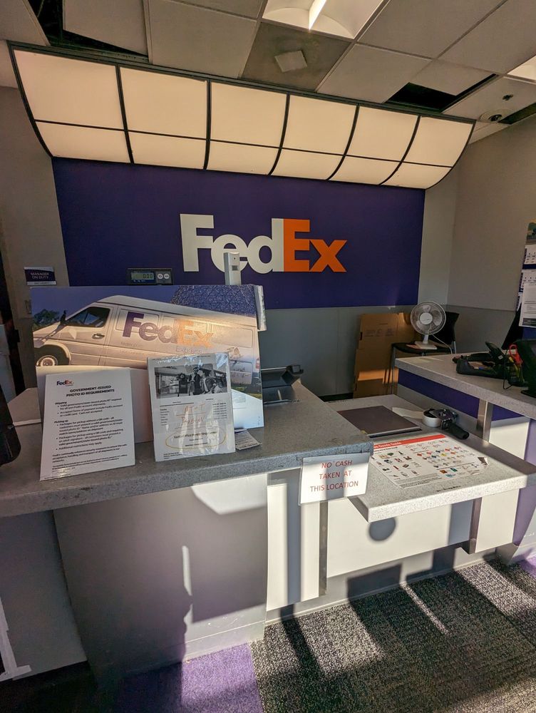 FEDEX SHIP CENTER Updated September 2024 14 Reviews 1228 Commerce St, Conover, North