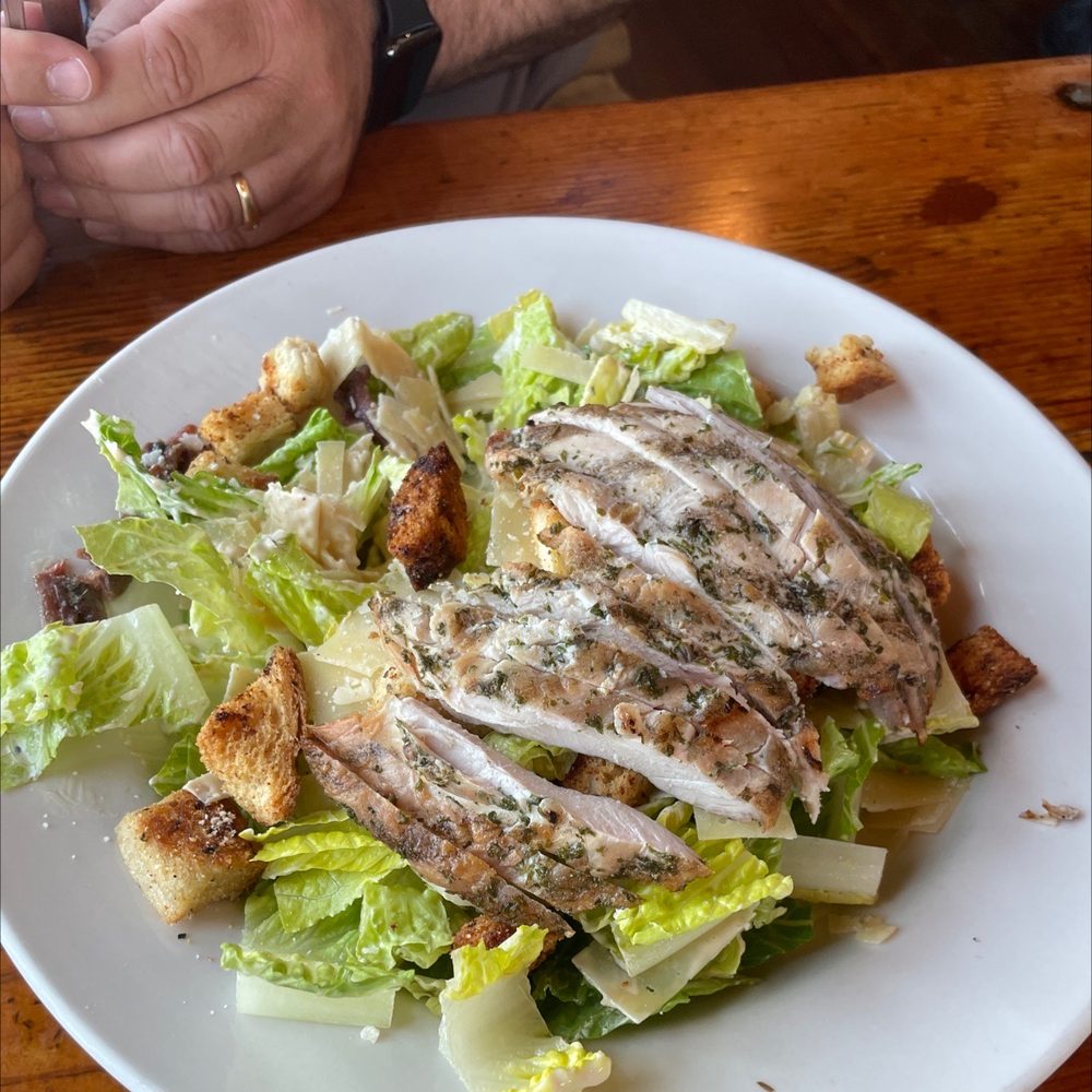 THE BLACK DOG GENERAL STORE & BAKERY WATER ST. Updated August 2024